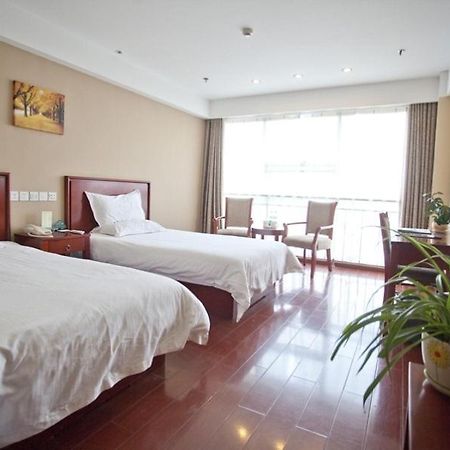Greentree Inn Shandong Rizhao East Haiqu Road Business Hotel Exteriör bild